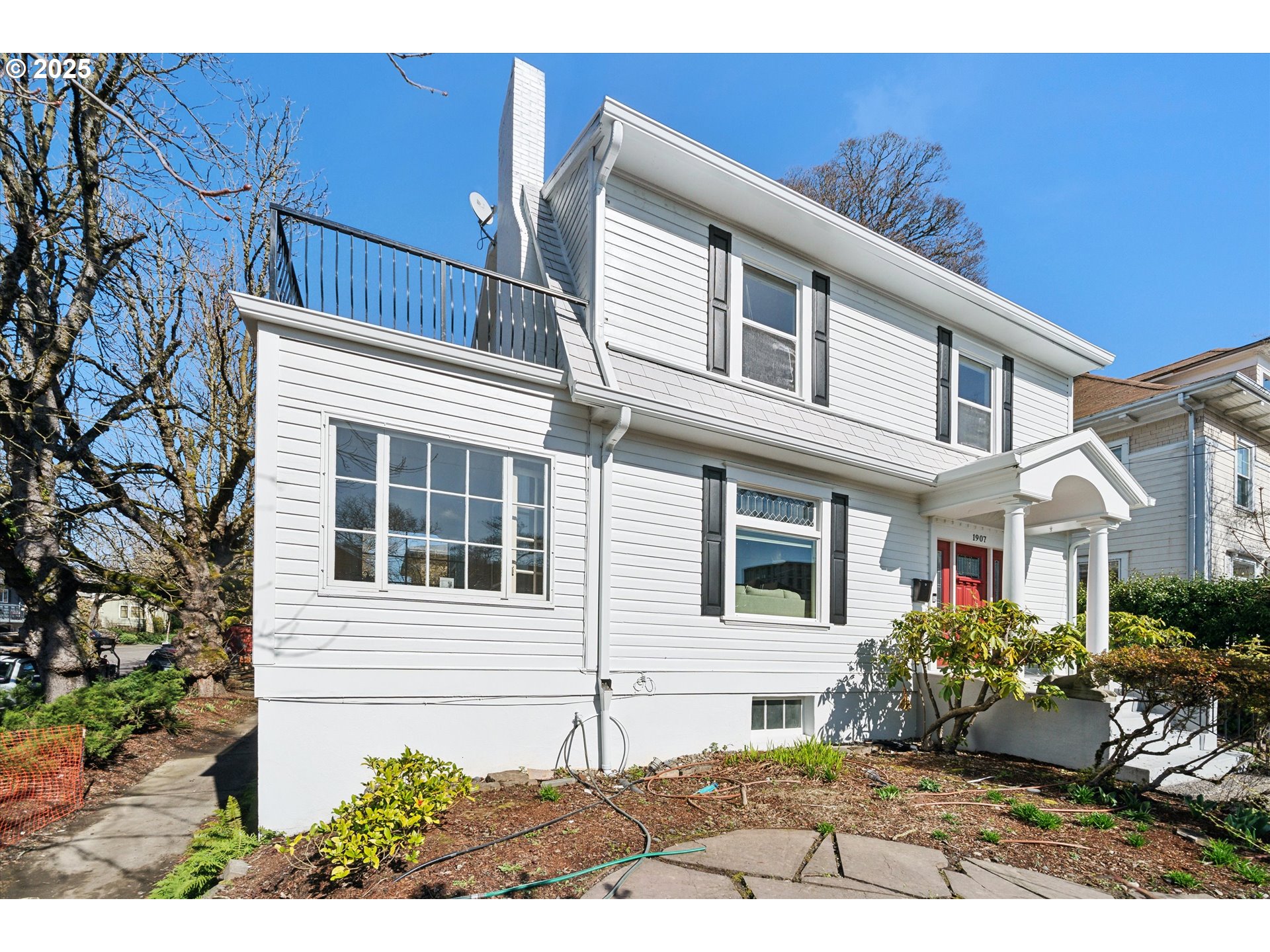 1907 NE MULTNOMAH ST