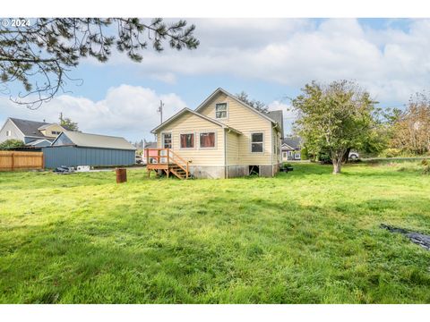 A home in Ilwaco