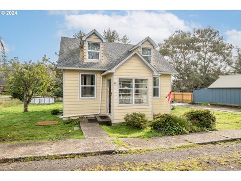 A home in Ilwaco