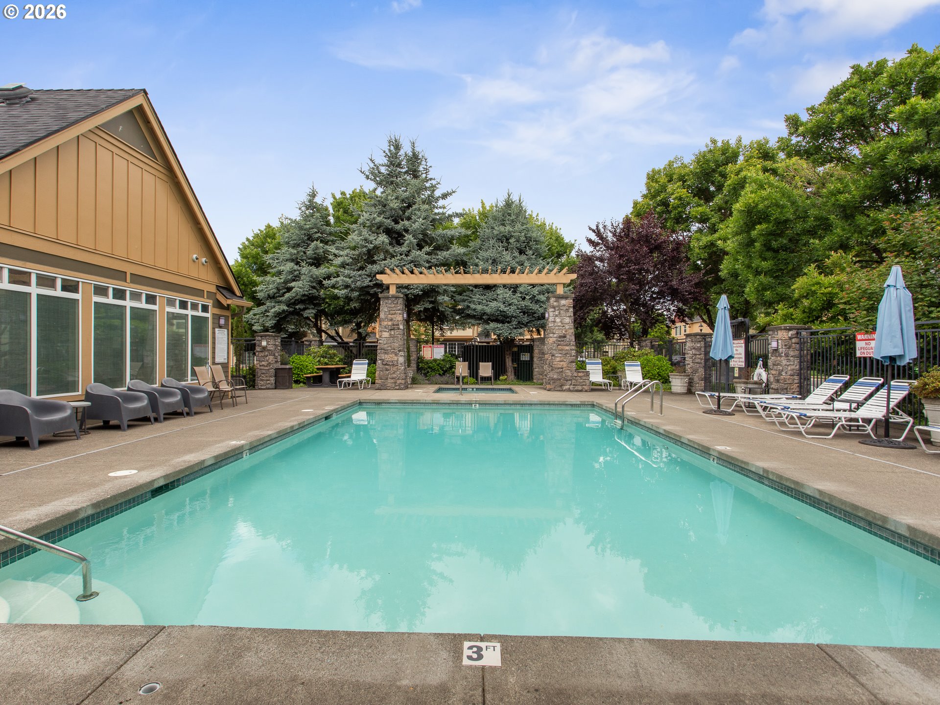 17184 SW PLEASANTON LN