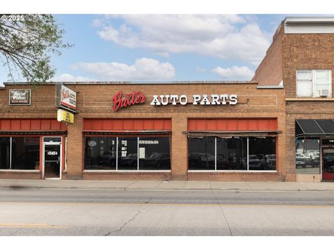 1423 ADAMS AVE La Grande OR 97850