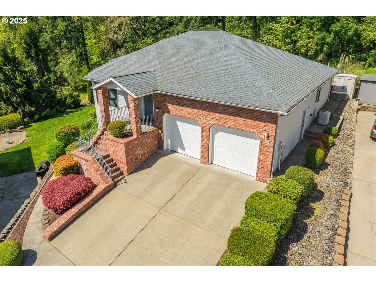 129 CEDAR FALLS DR