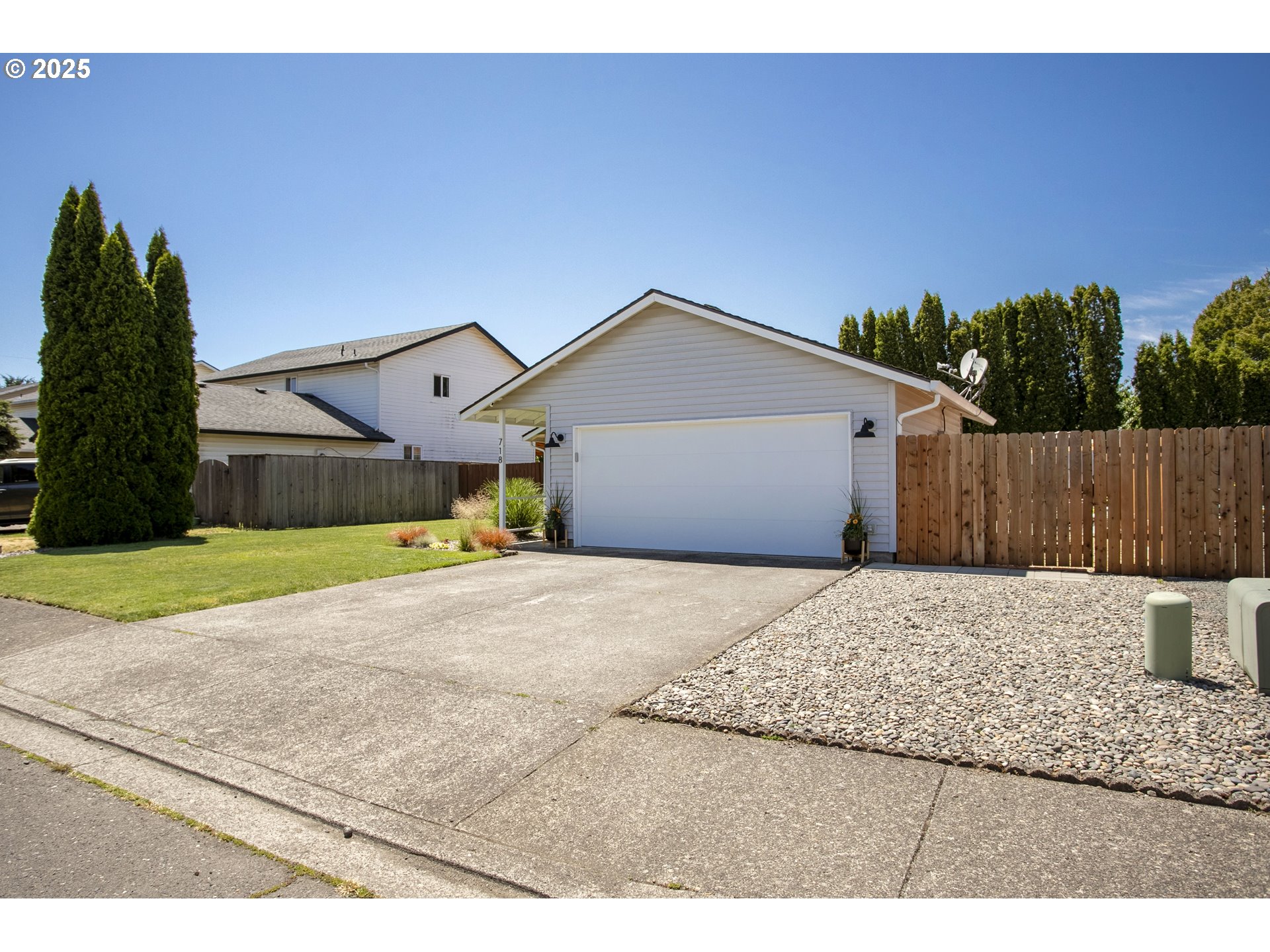 718 SE 143RD AVE
