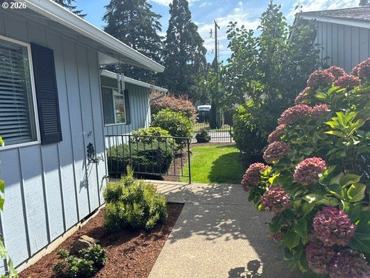 968 W L ST, SPRINGFIELD, OR 97477 - Image d4eea3fba59ef3a5dabb93d36390e1e5/2024208906