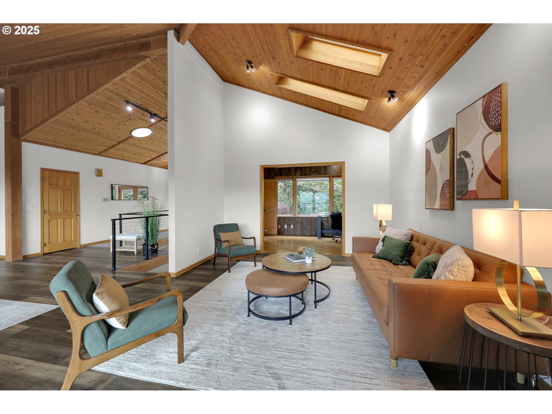 Eugene, Oregon 97405, United States, 4 Bedrooms Bedrooms, ,4 BathroomsBathrooms,Residential,Active,139529