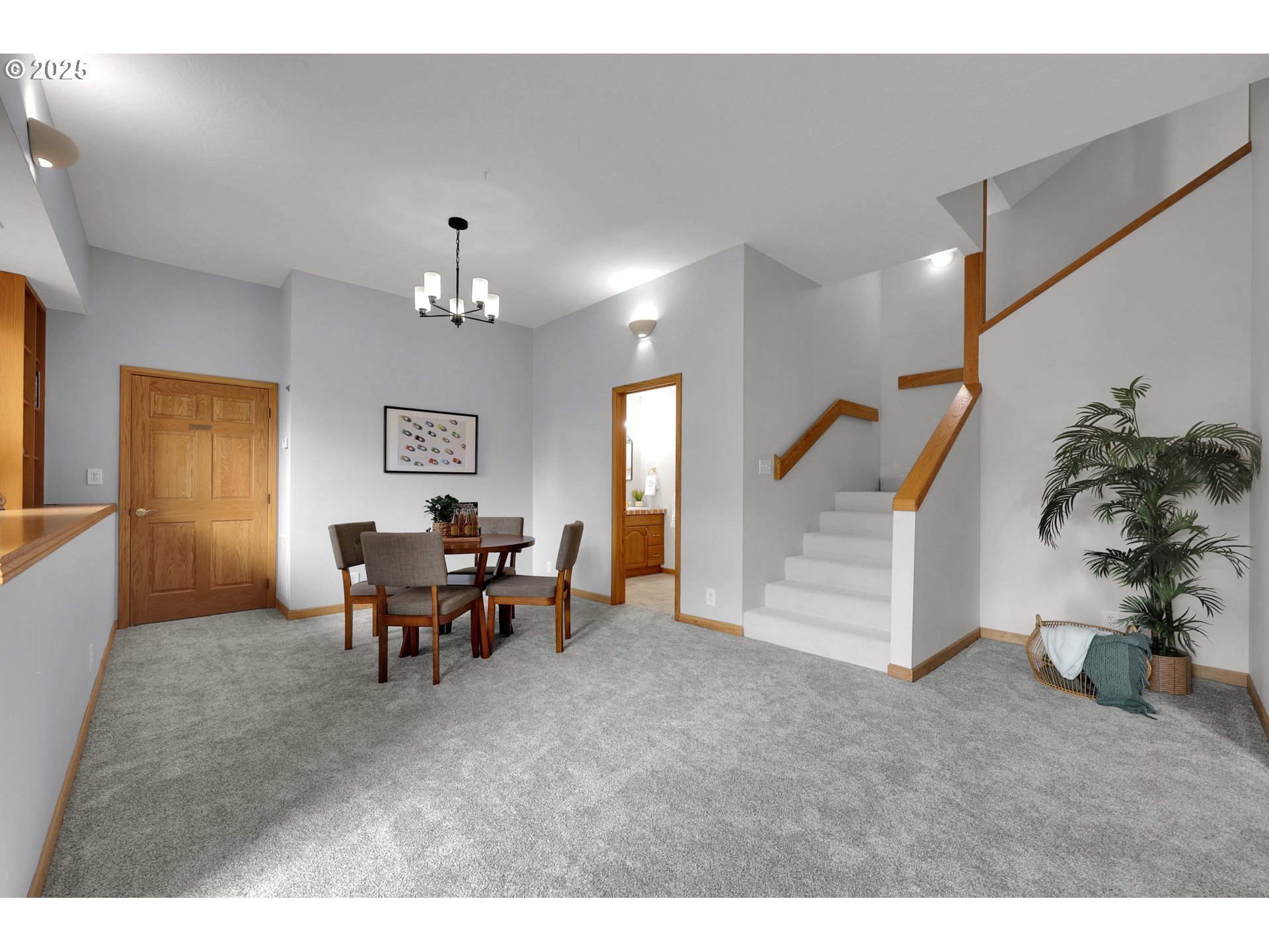 Eugene, Oregon 97405, United States, 4 Bedrooms Bedrooms, ,4 BathroomsBathrooms,Residential,Active,139529