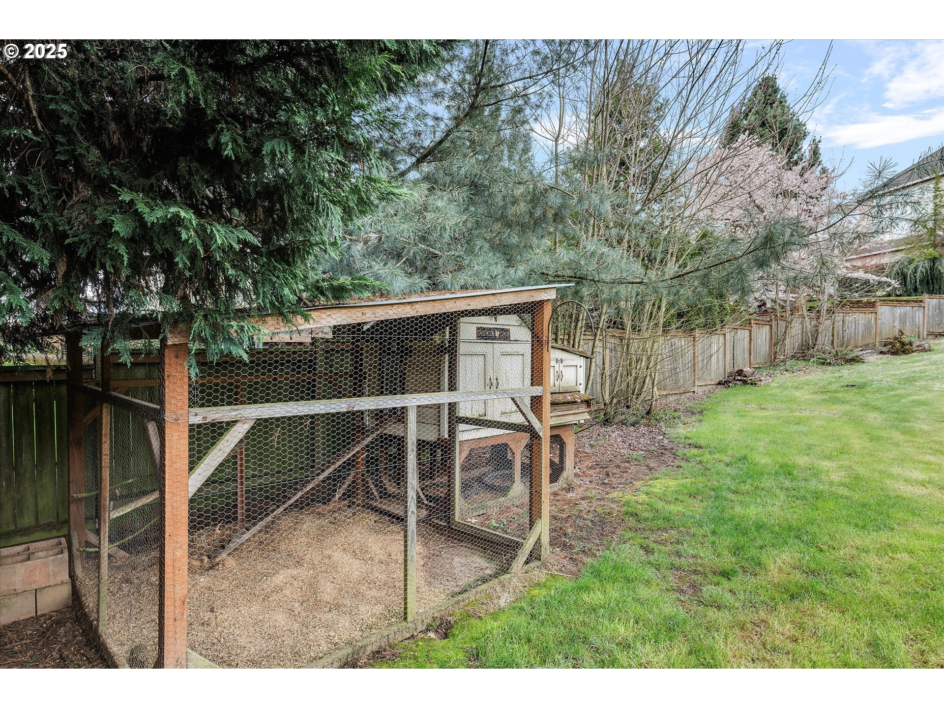 Tigard, Oregon 97224, United States, 3 Bedrooms Bedrooms, ,2 BathroomsBathrooms,Residential,Pending,102399