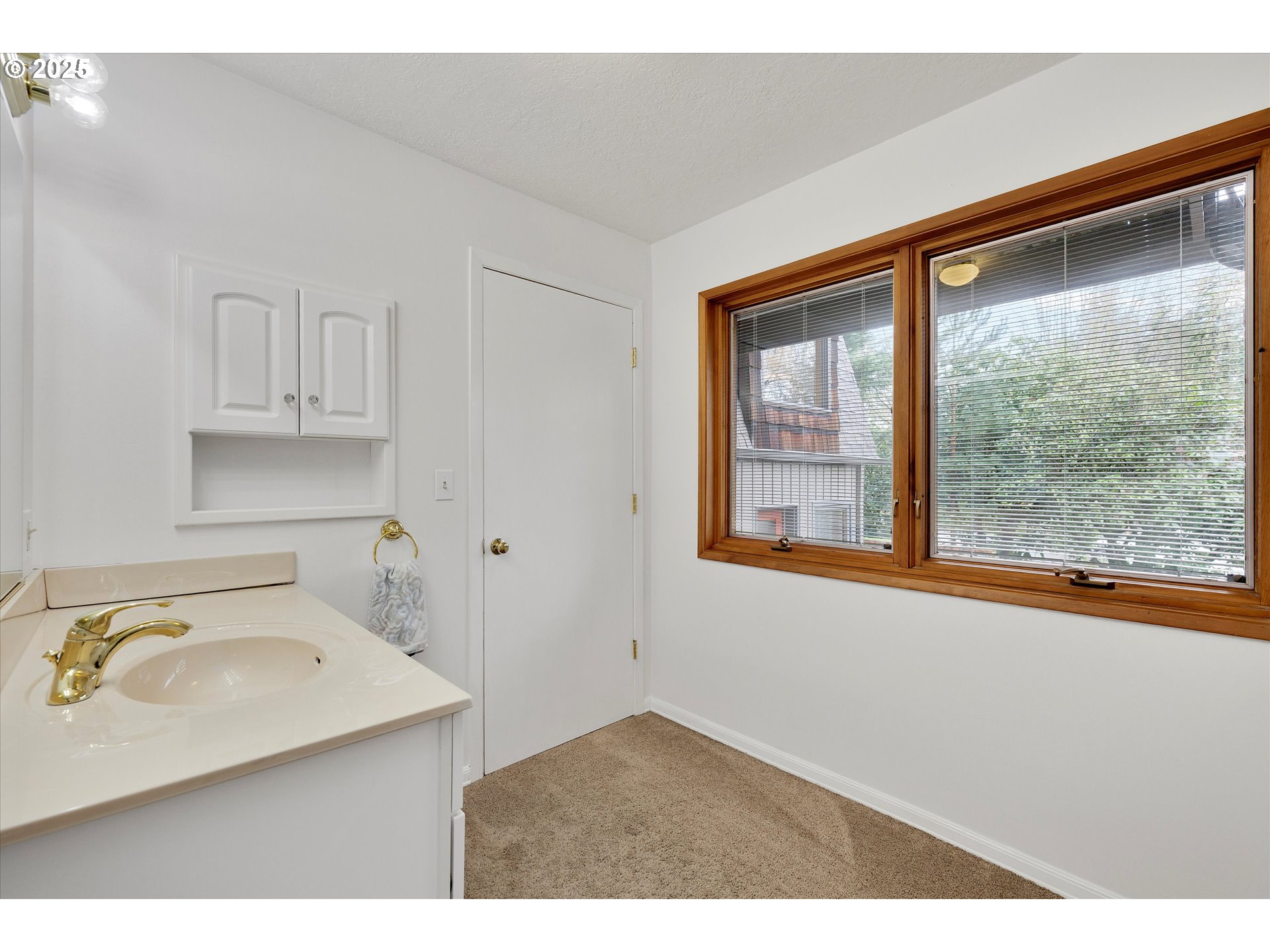 Tigard, Oregon 97224, United States, 3 Bedrooms Bedrooms, ,2 BathroomsBathrooms,Residential,Pending,102399