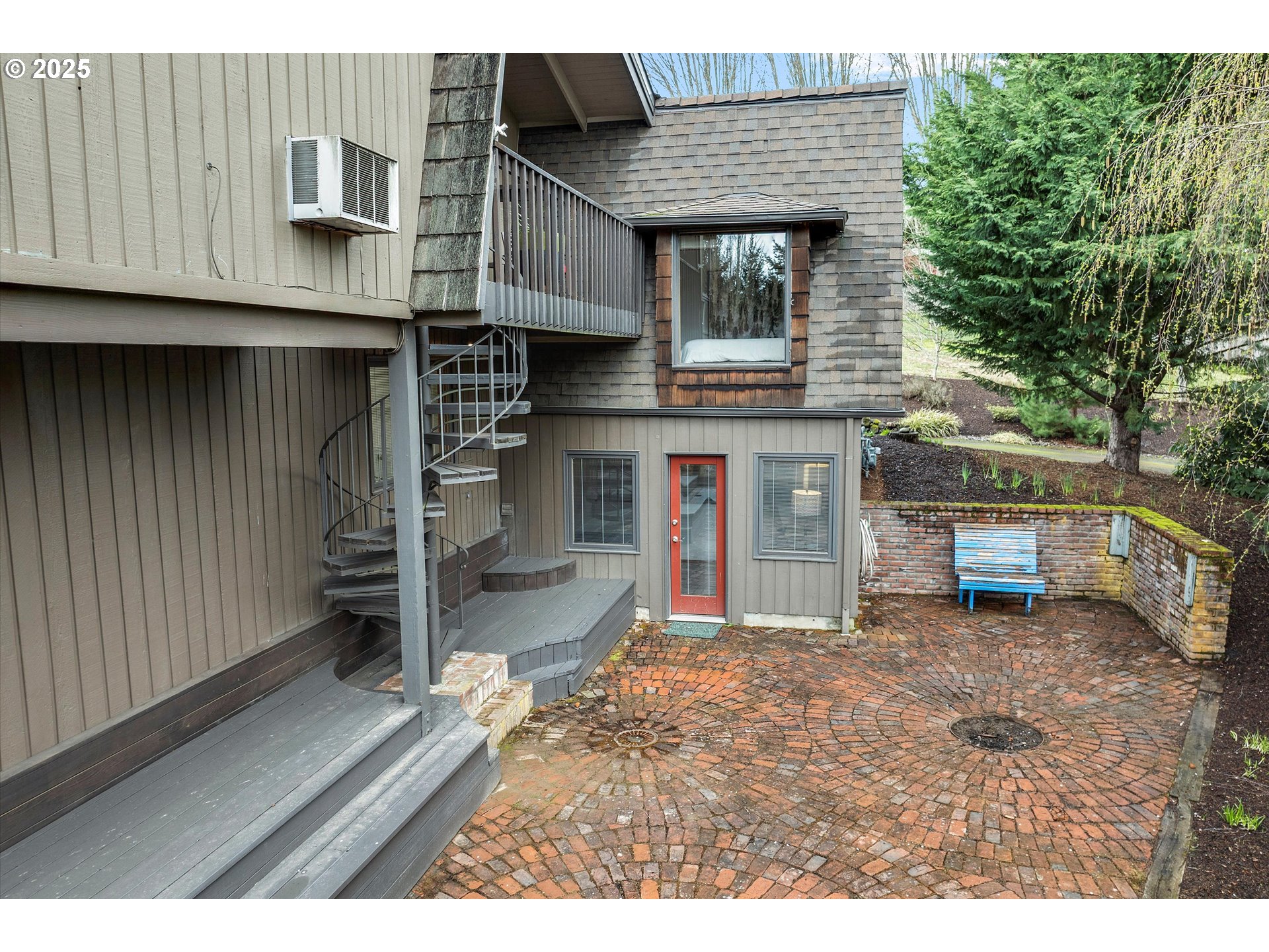 Tigard, Oregon 97224, United States, 3 Bedrooms Bedrooms, ,2 BathroomsBathrooms,Residential,Pending,102399