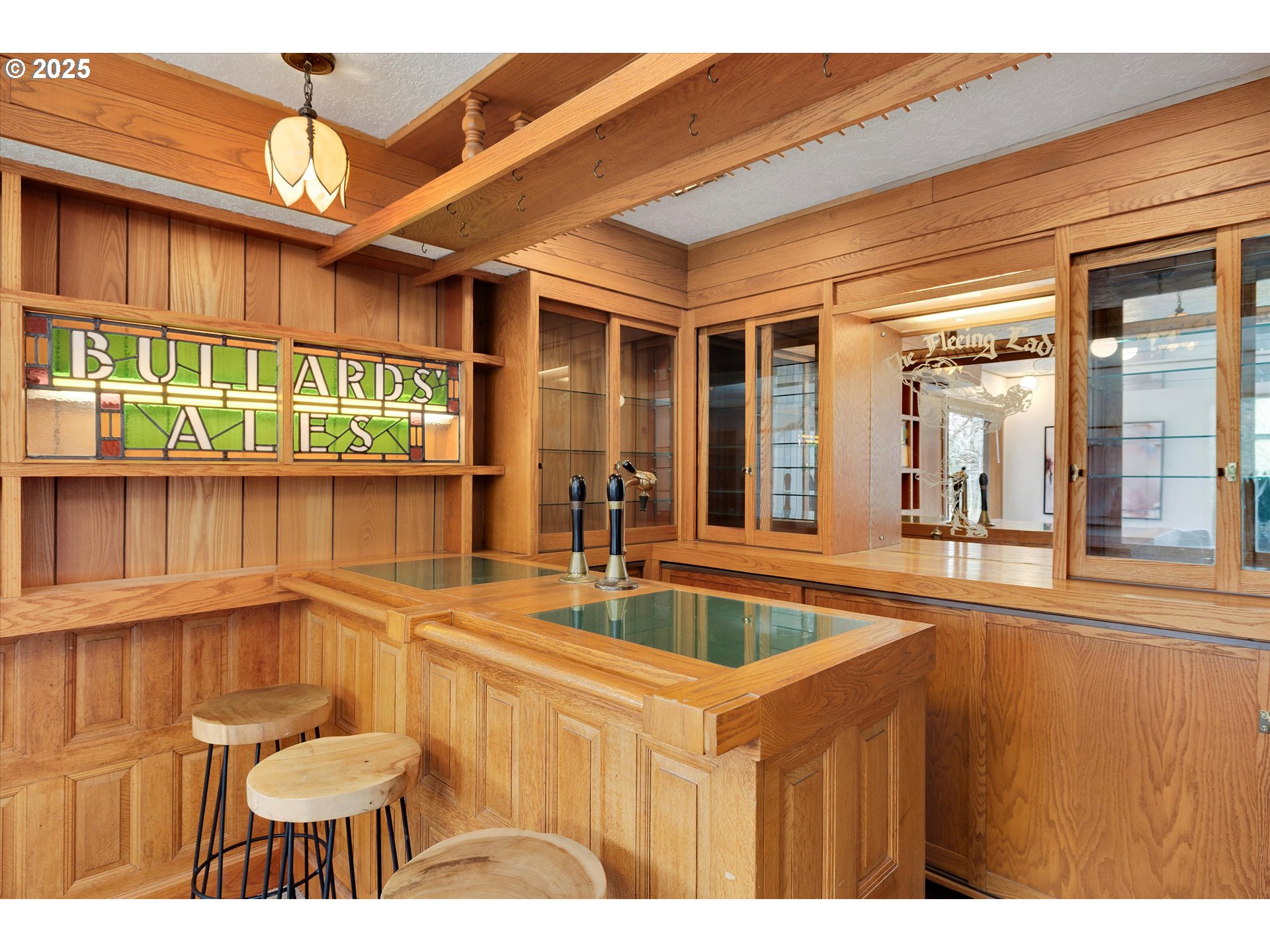 Tigard, Oregon 97224, United States, 3 Bedrooms Bedrooms, ,2 BathroomsBathrooms,Residential,Pending,102399