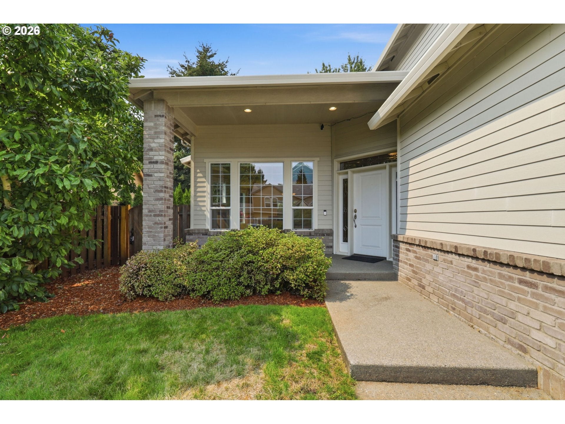 516 SE 200TH PL