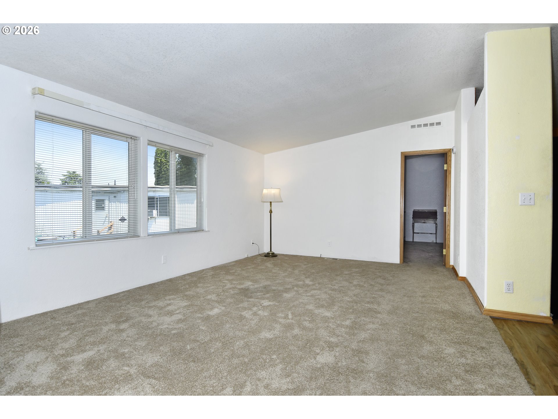 2742 NE 201ST AVE #7