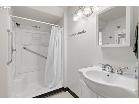 Tiny photo for 82600 Green Valley St, Creswell, OR 97426 (MLS # 420244305)