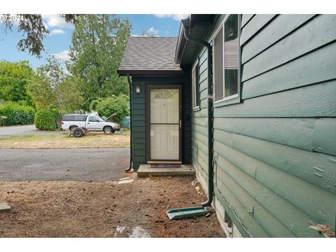 A home in Milwaukie