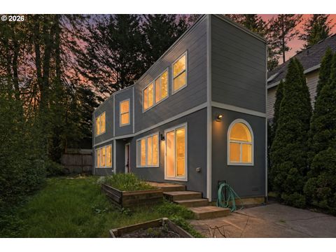 11015 SW 41ST AVE Portland OR 97219