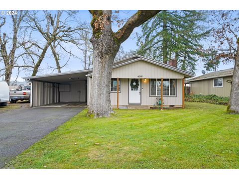 A home in Cottage Grove