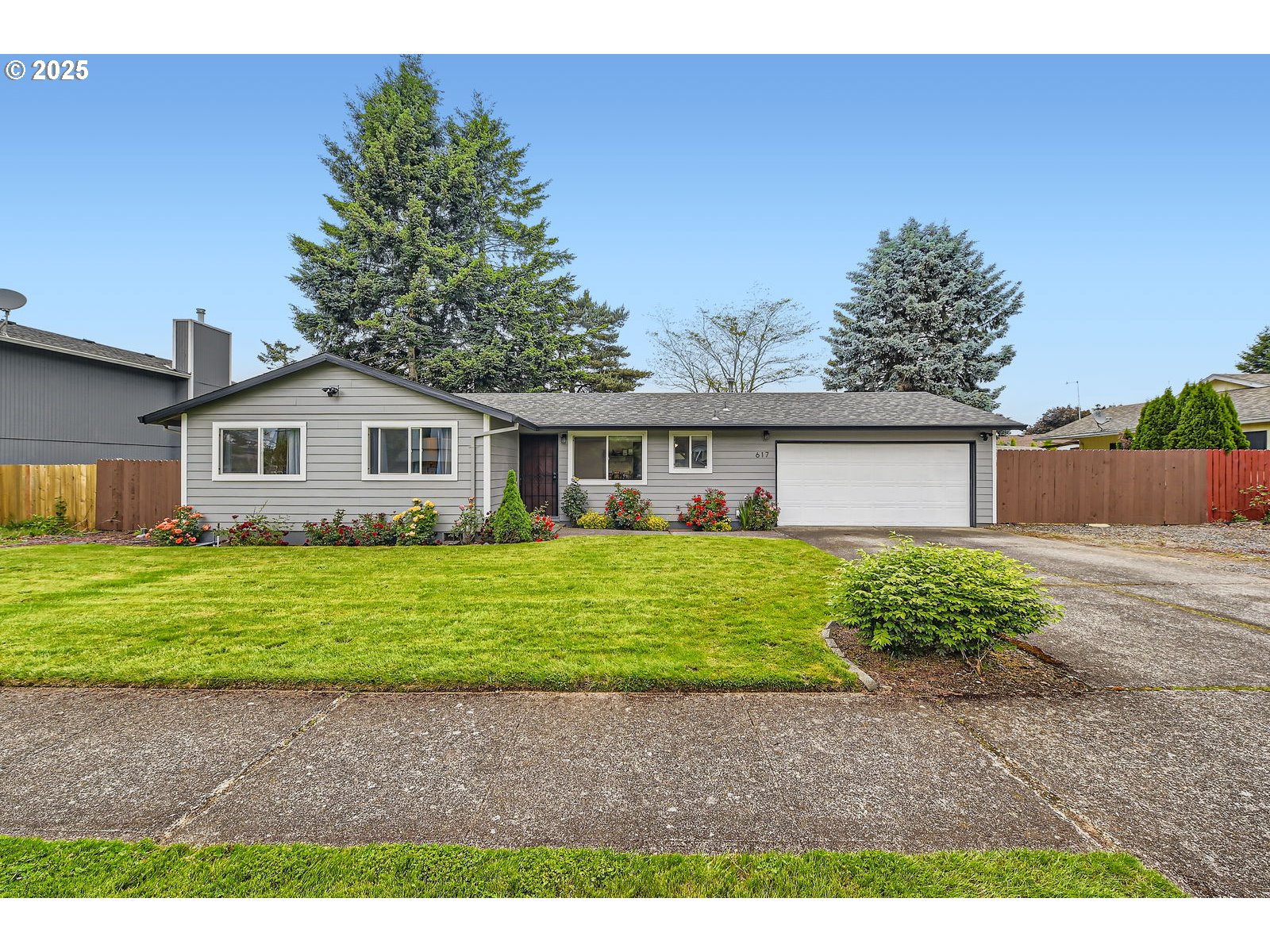 617 NW FARISS RD