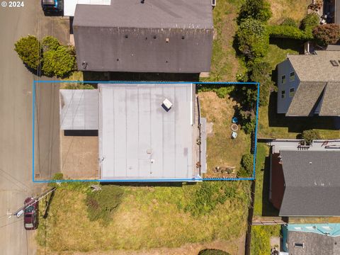 A home in Lincoln City