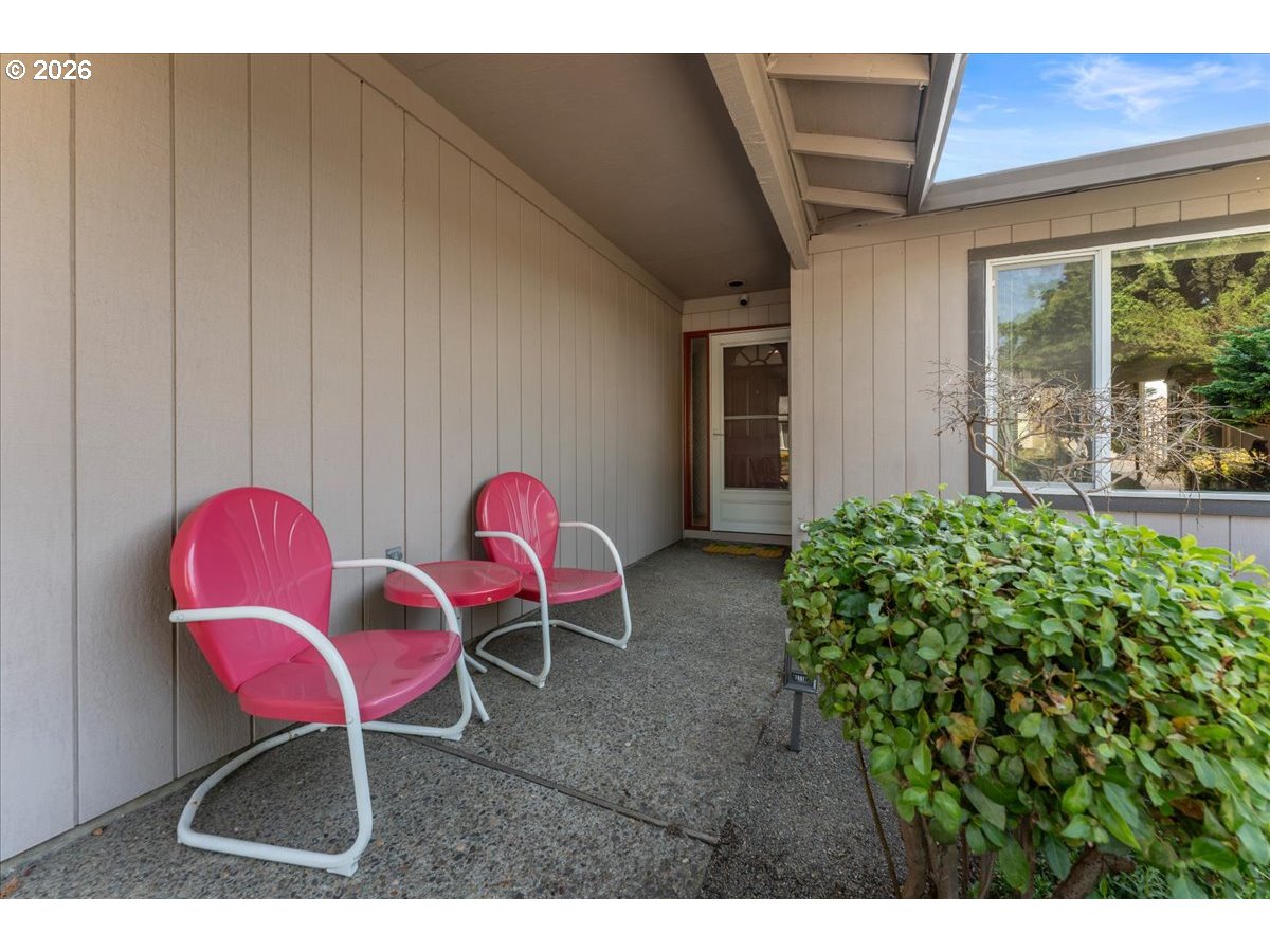 15800 SW ALDERBROOK CIR