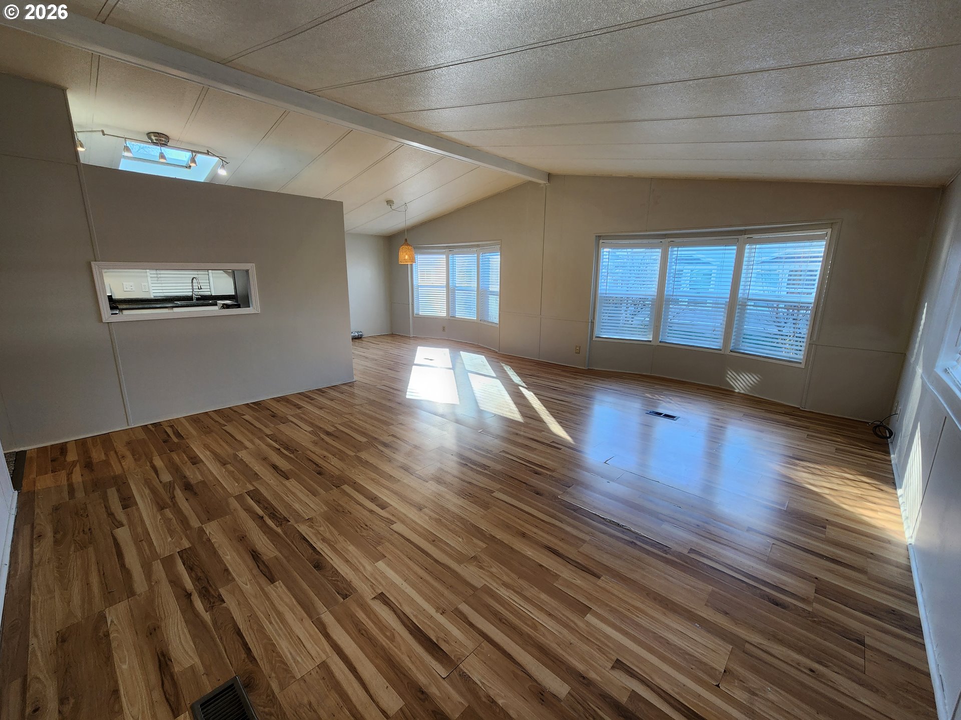 2804 SE COURTNEY AVE 12