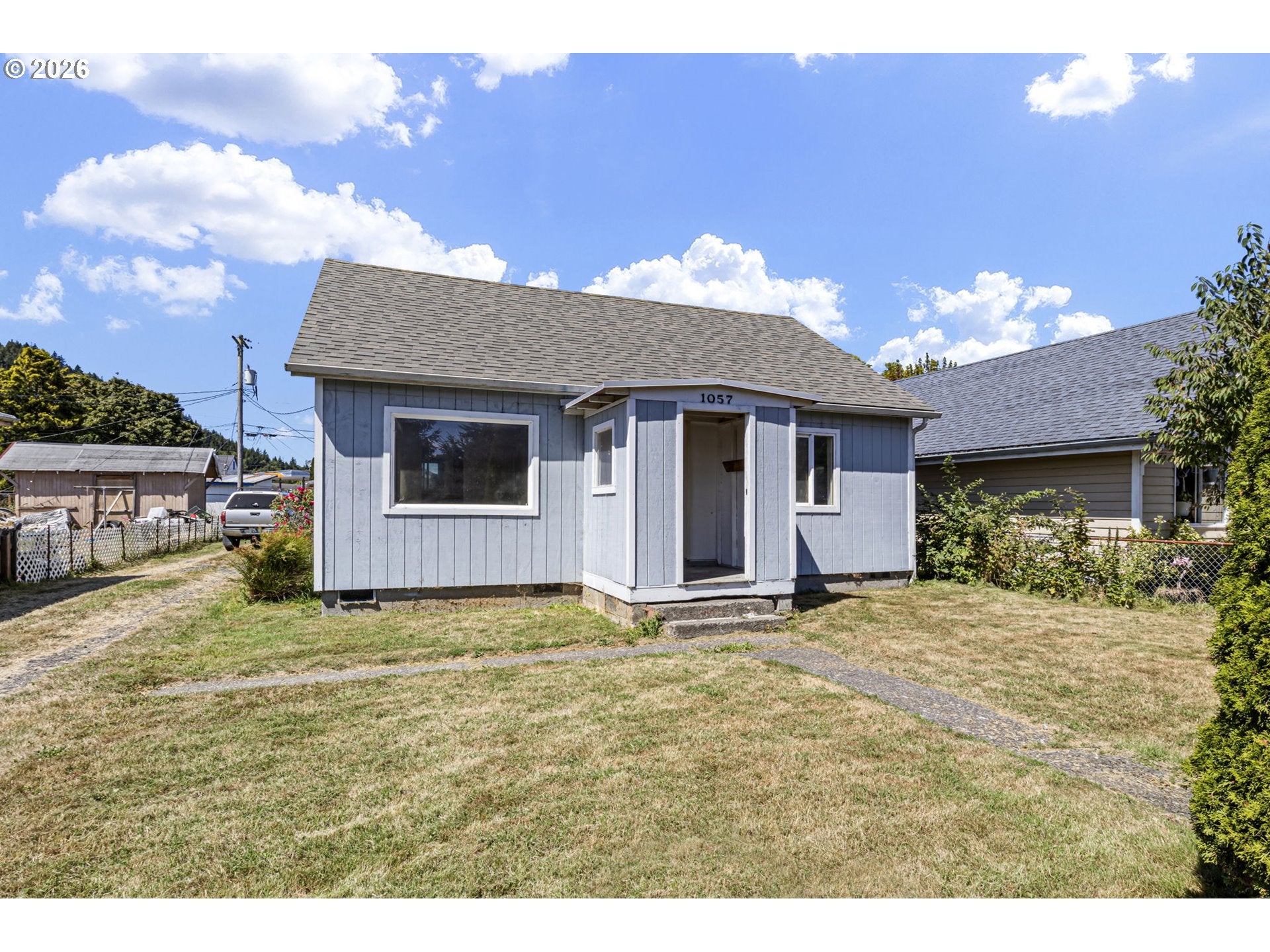 1057 GREENWOOD AVE