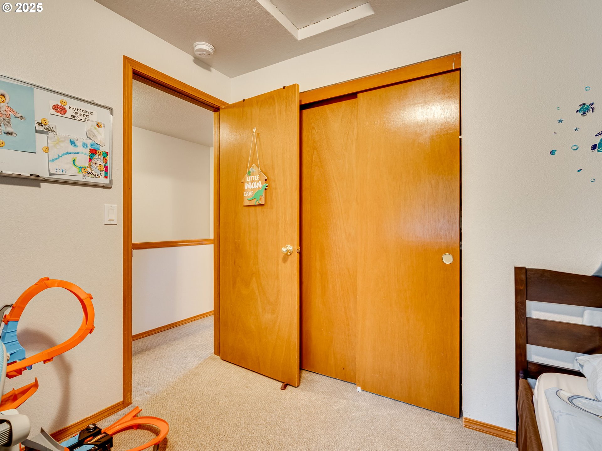 Hillsboro, Oregon 97123, United States, 4 Bedrooms Bedrooms, ,3 BathroomsBathrooms,Residential,Active,234040