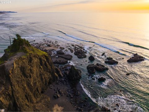 A home in Lincoln City