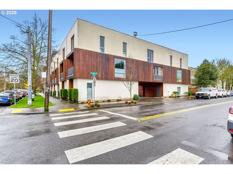 628 NE KNOTT ST 9 Portland OR 97212