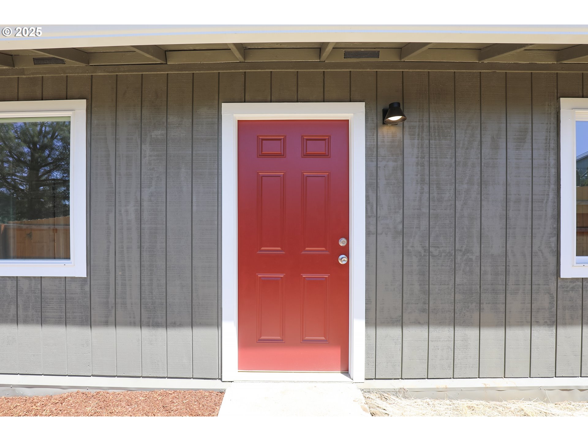 200 SE DARRELL AVE