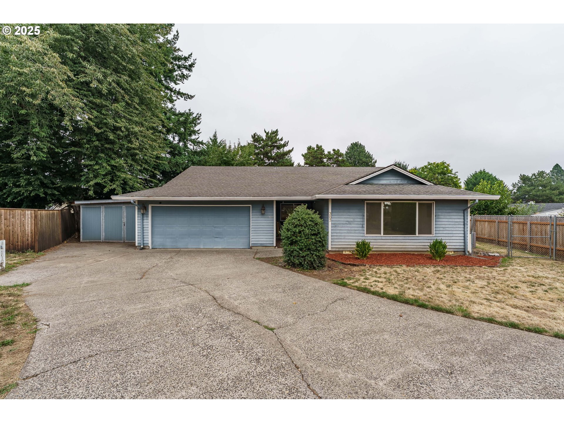 307 SE 153RD CT