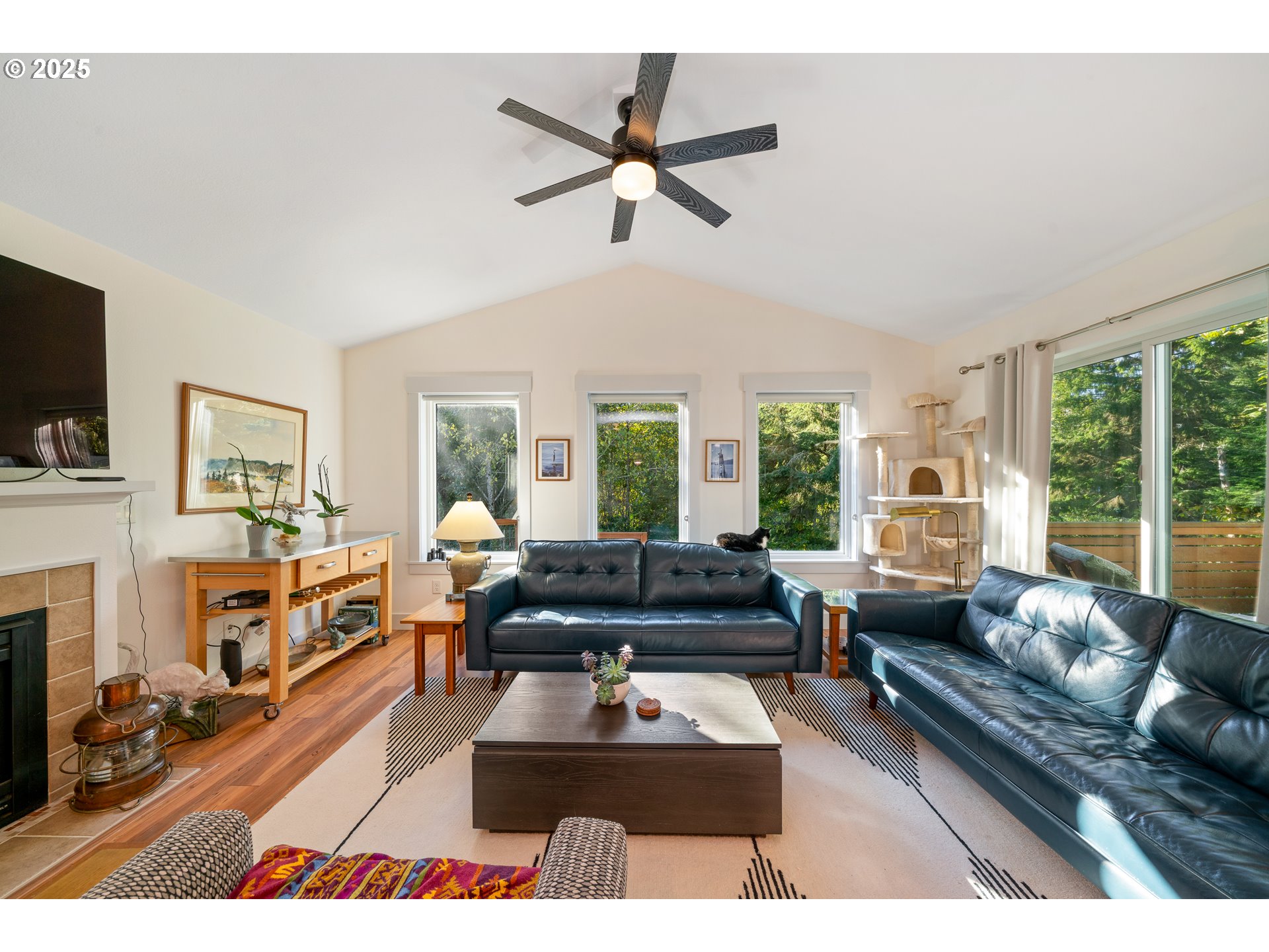 Rockaway Beach, Oregon 97136, United States, 3 Bedrooms Bedrooms, ,3 BathroomsBathrooms,Residential,Pending,229292