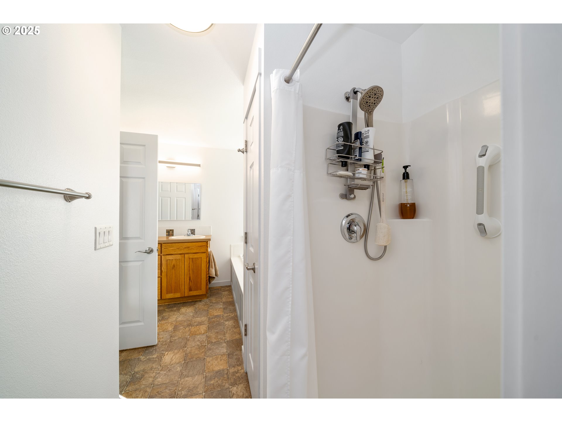 Rockaway Beach, Oregon 97136, United States, 3 Bedrooms Bedrooms, ,3 BathroomsBathrooms,Residential,Pending,229292