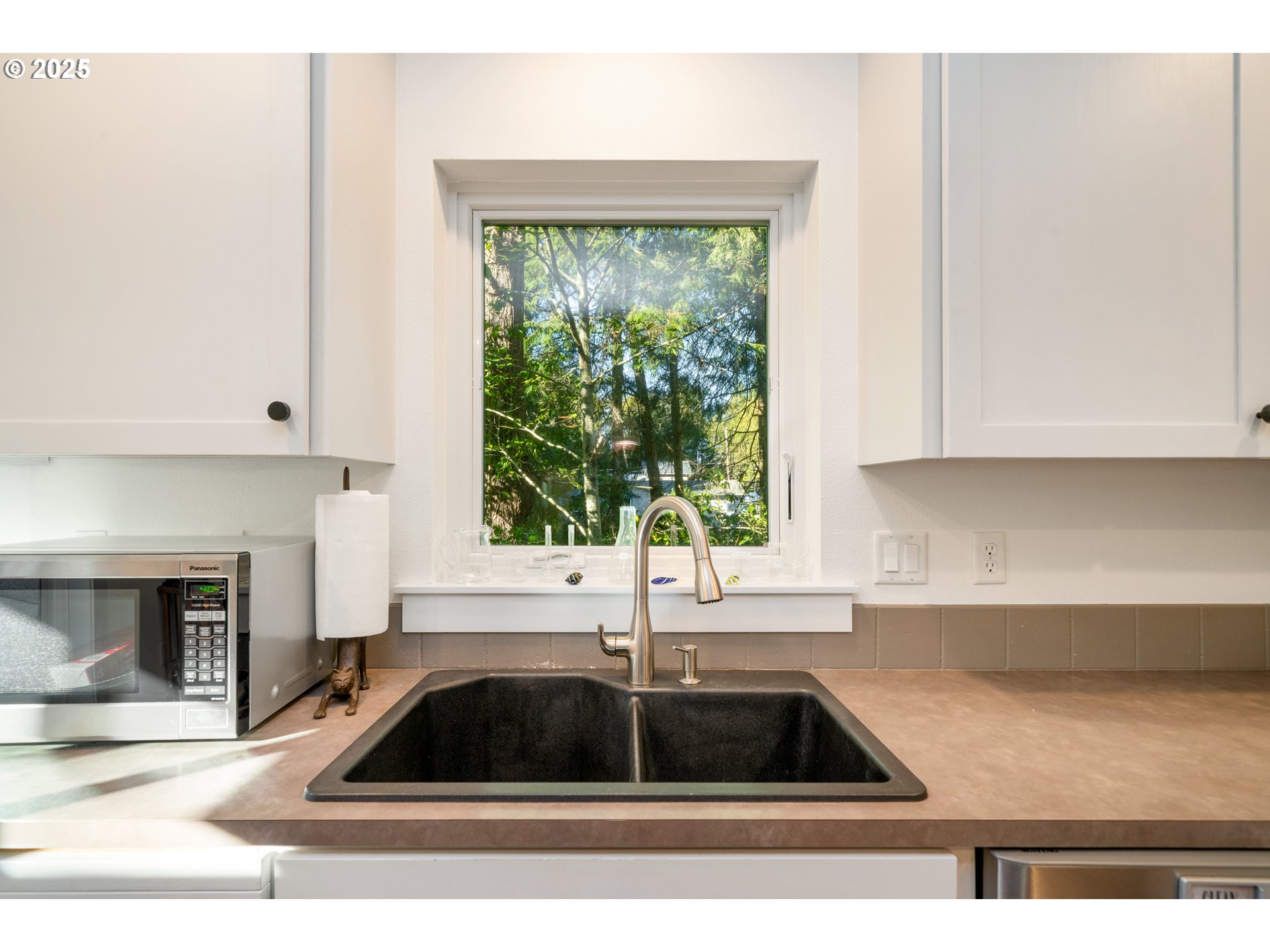 Rockaway Beach, Oregon 97136, United States, 3 Bedrooms Bedrooms, ,3 BathroomsBathrooms,Residential,Pending,229292