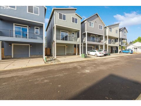 A home in Newberg