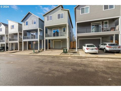 A home in Newberg