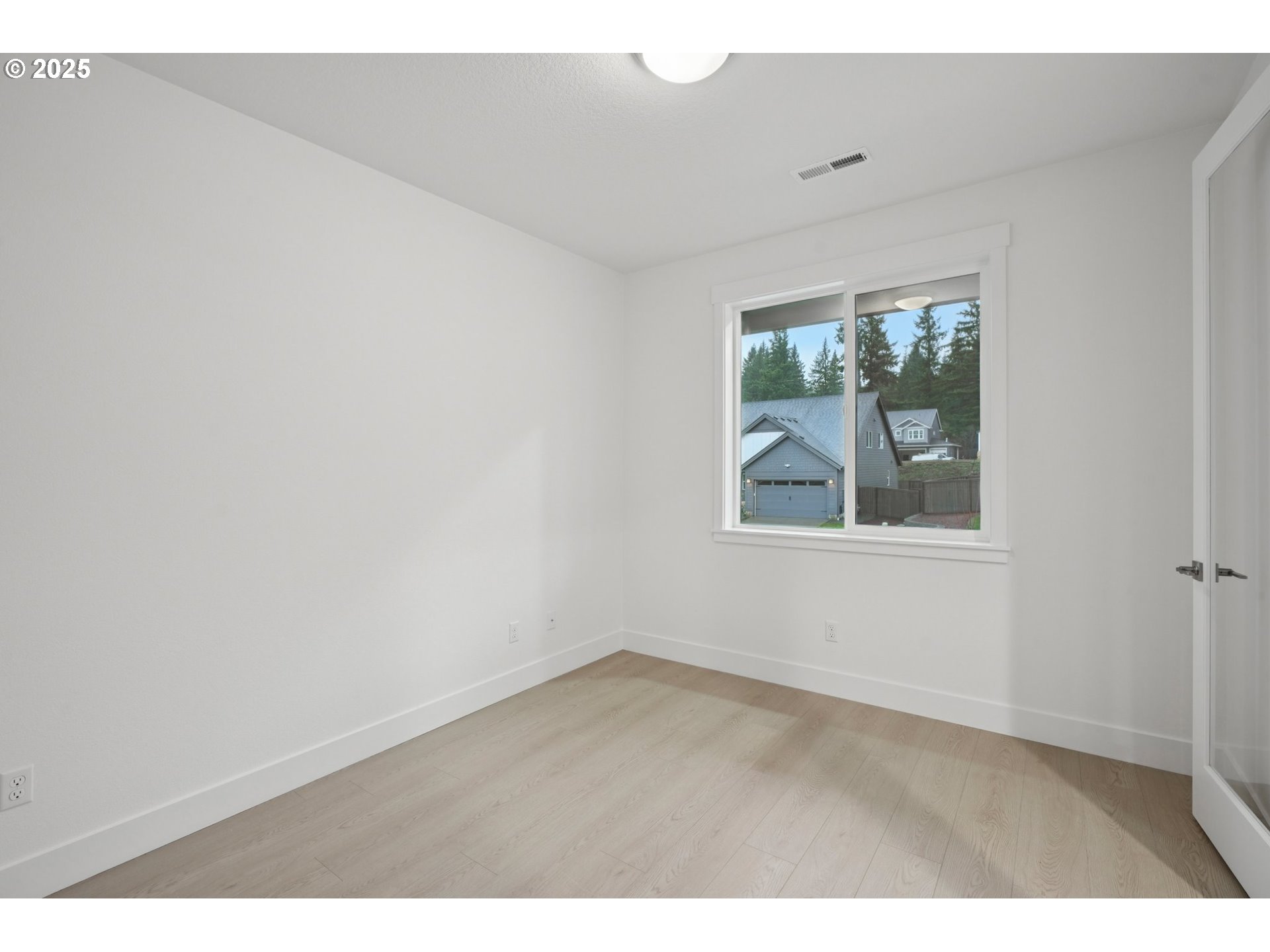 5426 N 93RD AVE LT199