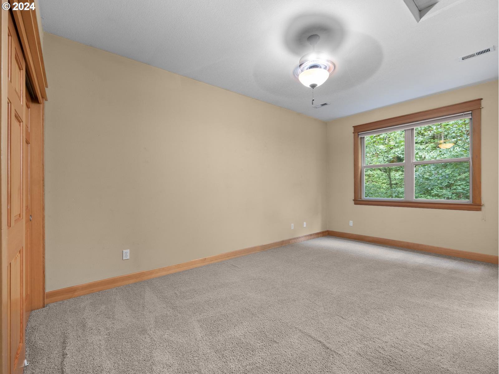 Welches, Oregon 97067, United States, 3 Bedrooms Bedrooms, ,3 BathroomsBathrooms,Residential,Pending,48436