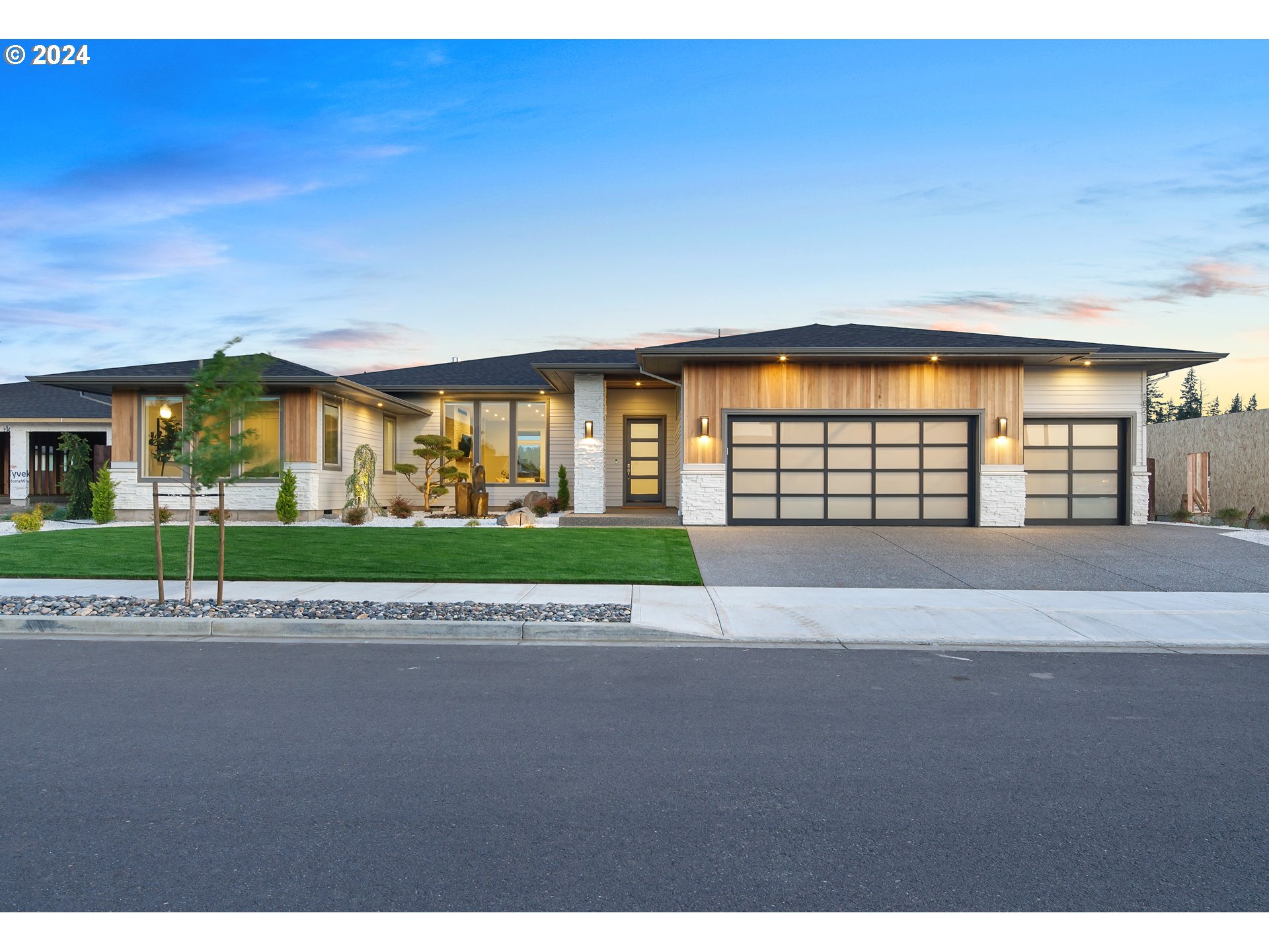 17711 NE 25TH CT LOT 8