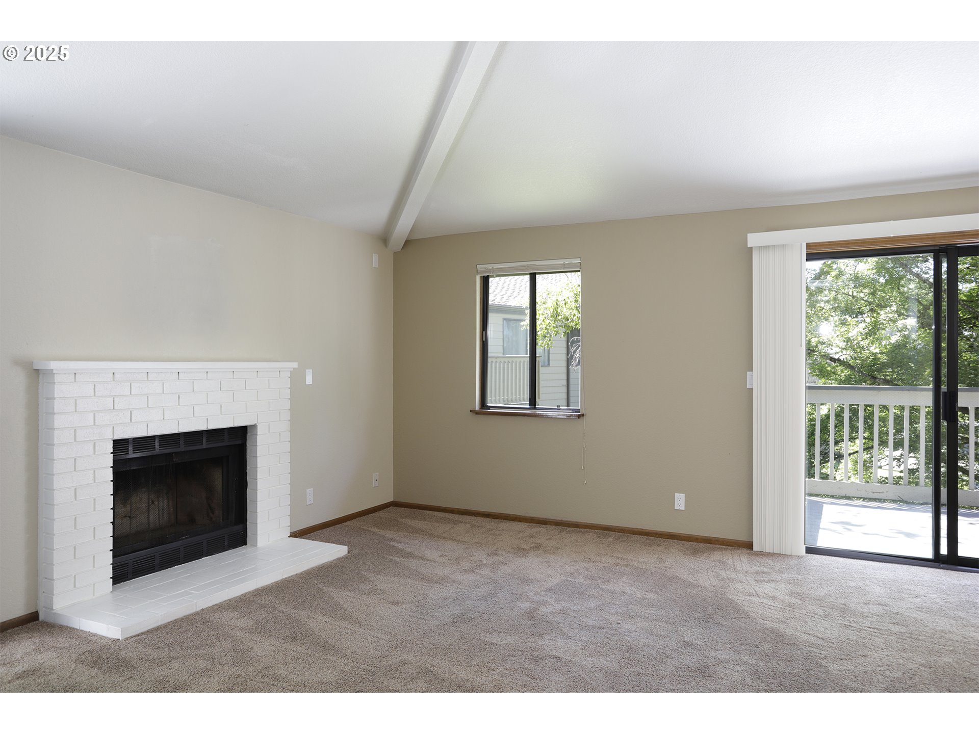 2053 LAKE ISLE TER