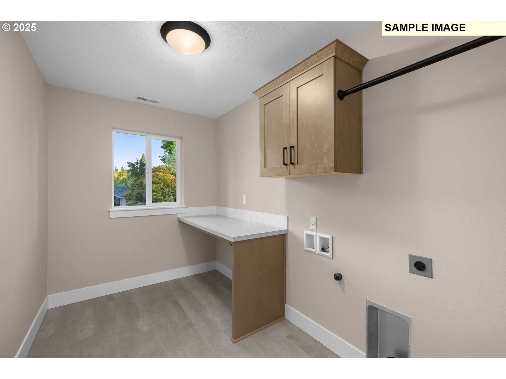 Beaverton, Oregon 97006, United States, 4 Bedrooms Bedrooms, ,3 BathroomsBathrooms,Residential,Active,123775