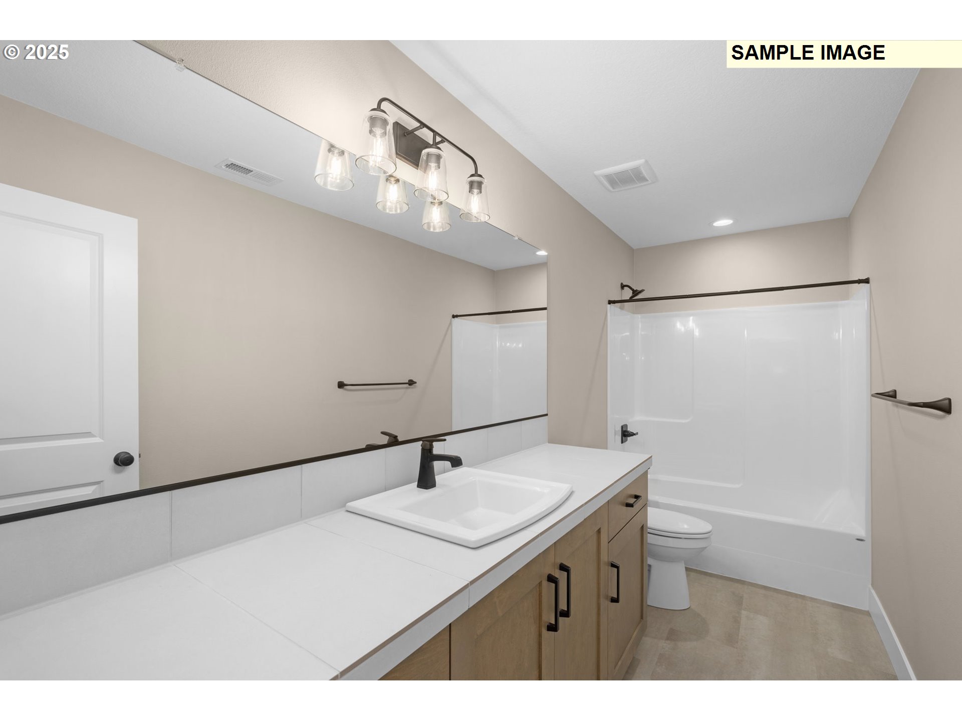 Beaverton, Oregon 97006, United States, 4 Bedrooms Bedrooms, ,3 BathroomsBathrooms,Residential,Active,123775