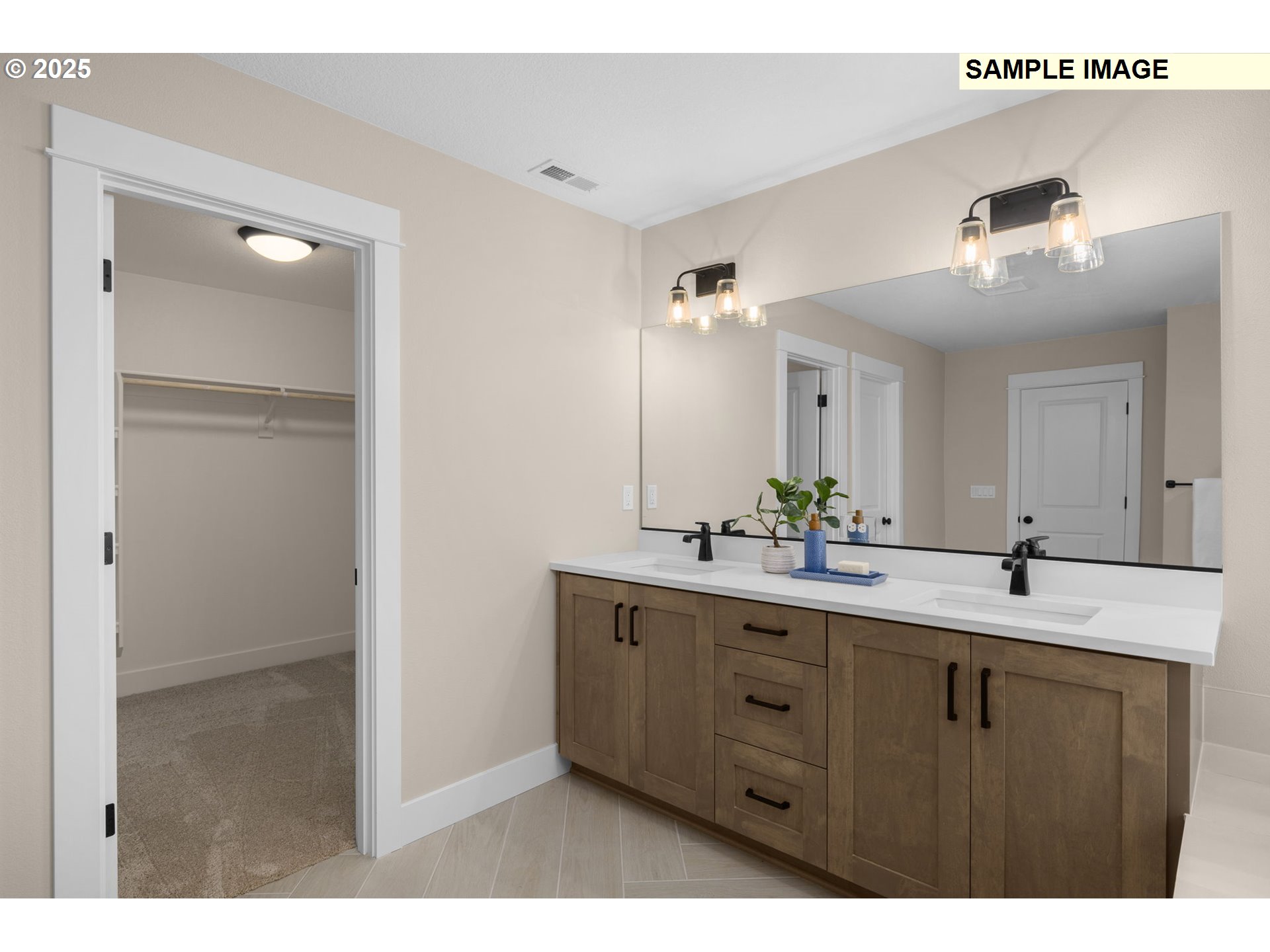 Beaverton, Oregon 97006, United States, 4 Bedrooms Bedrooms, ,3 BathroomsBathrooms,Residential,Active,123775