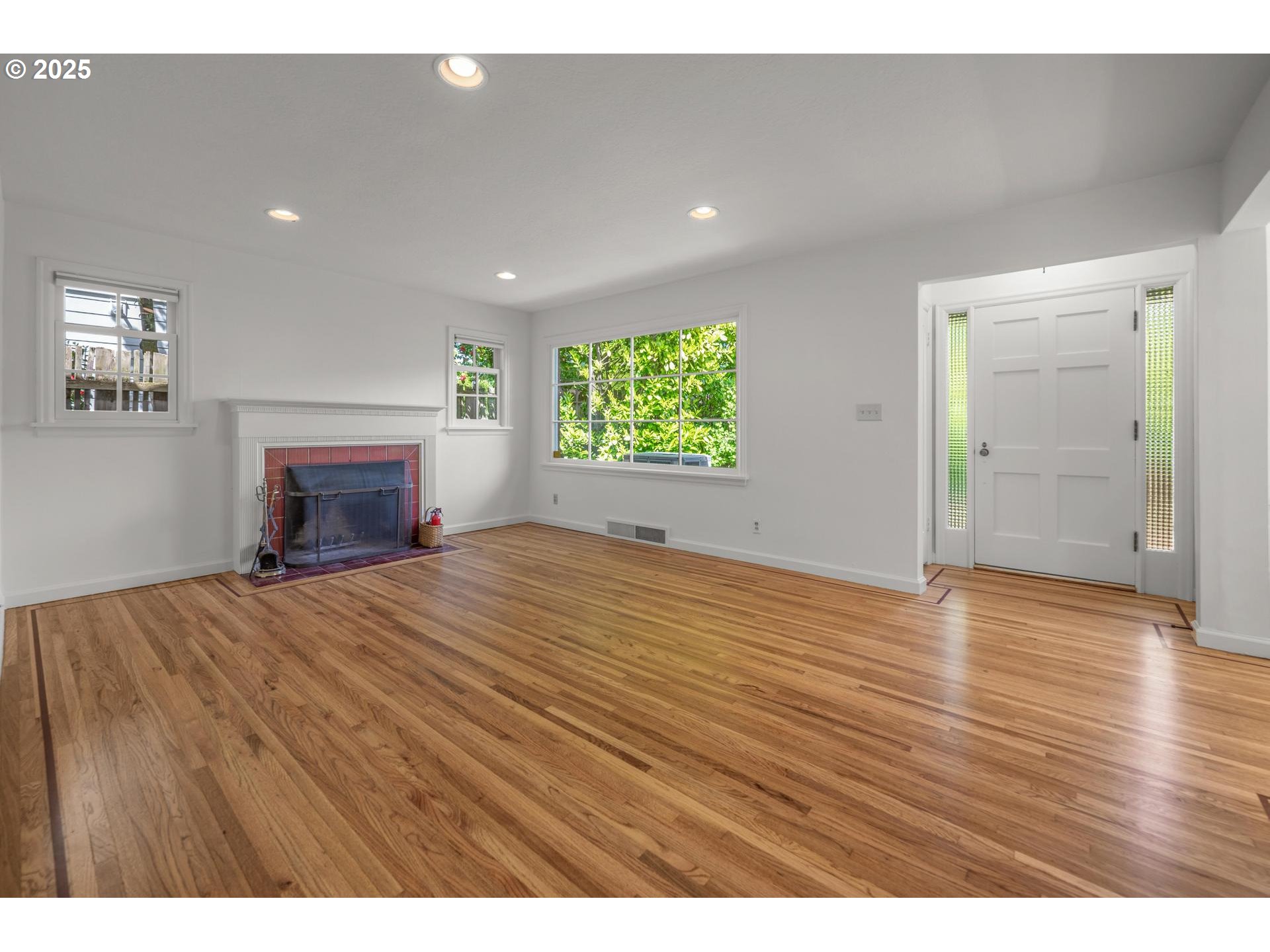 1605 SE 22ND AVE