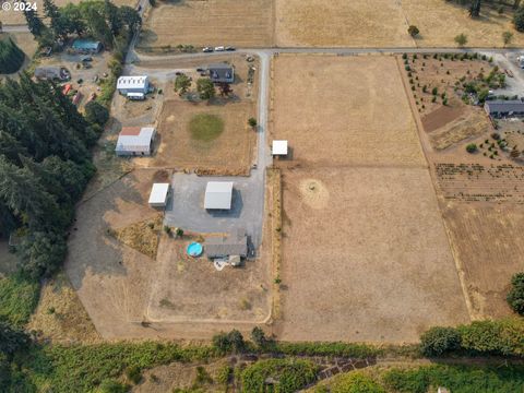 A home in Molalla