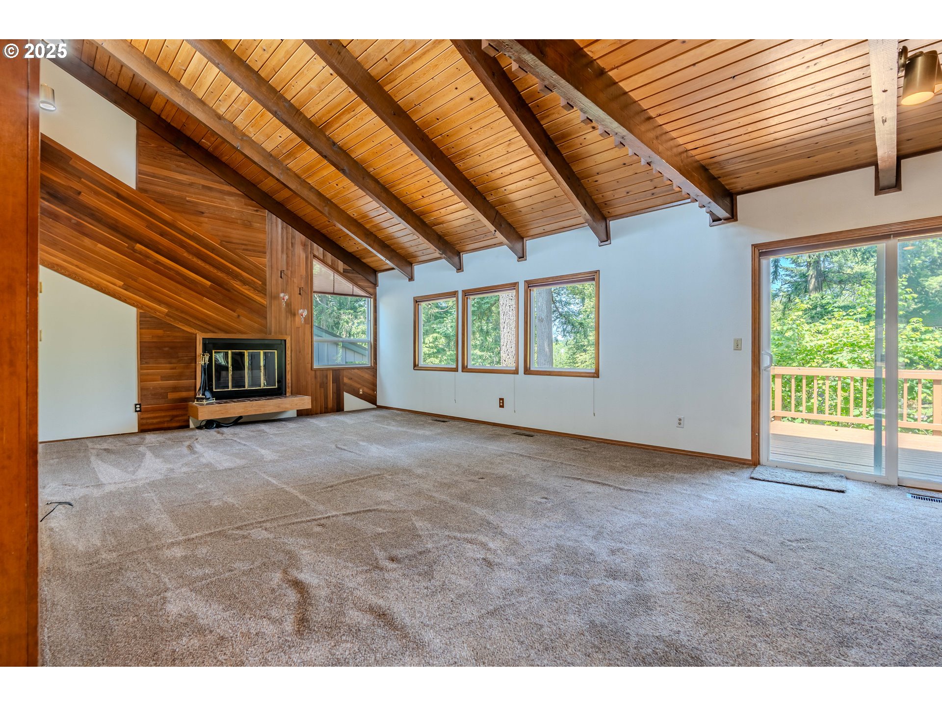 975 SW FLORENCE CT