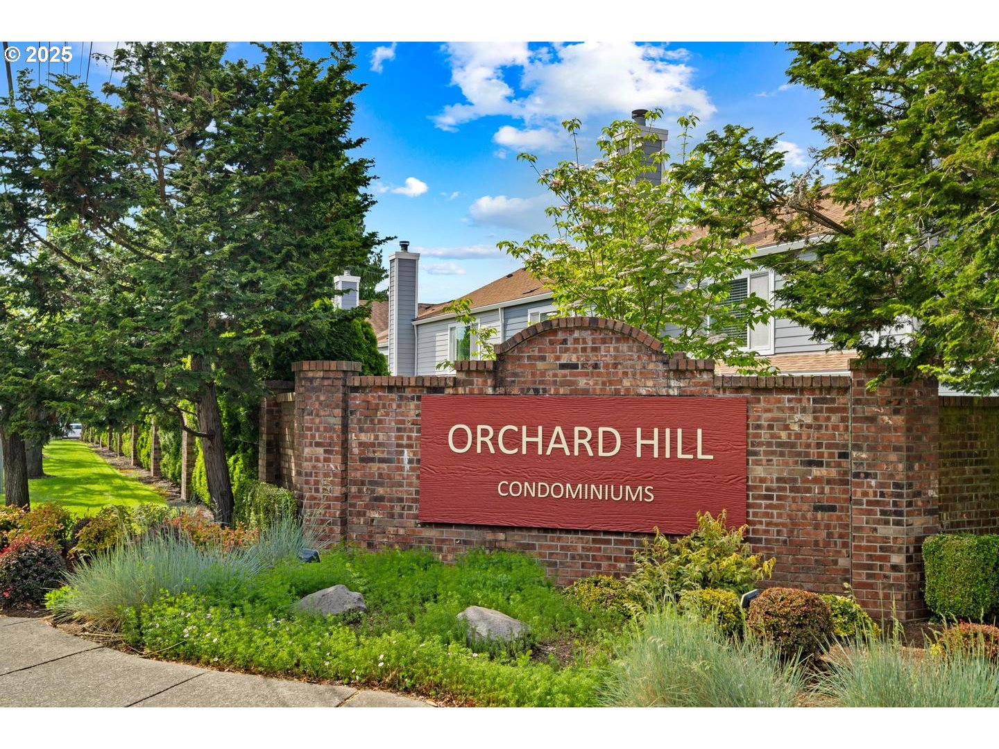 7143 SW SAGERT ST 104