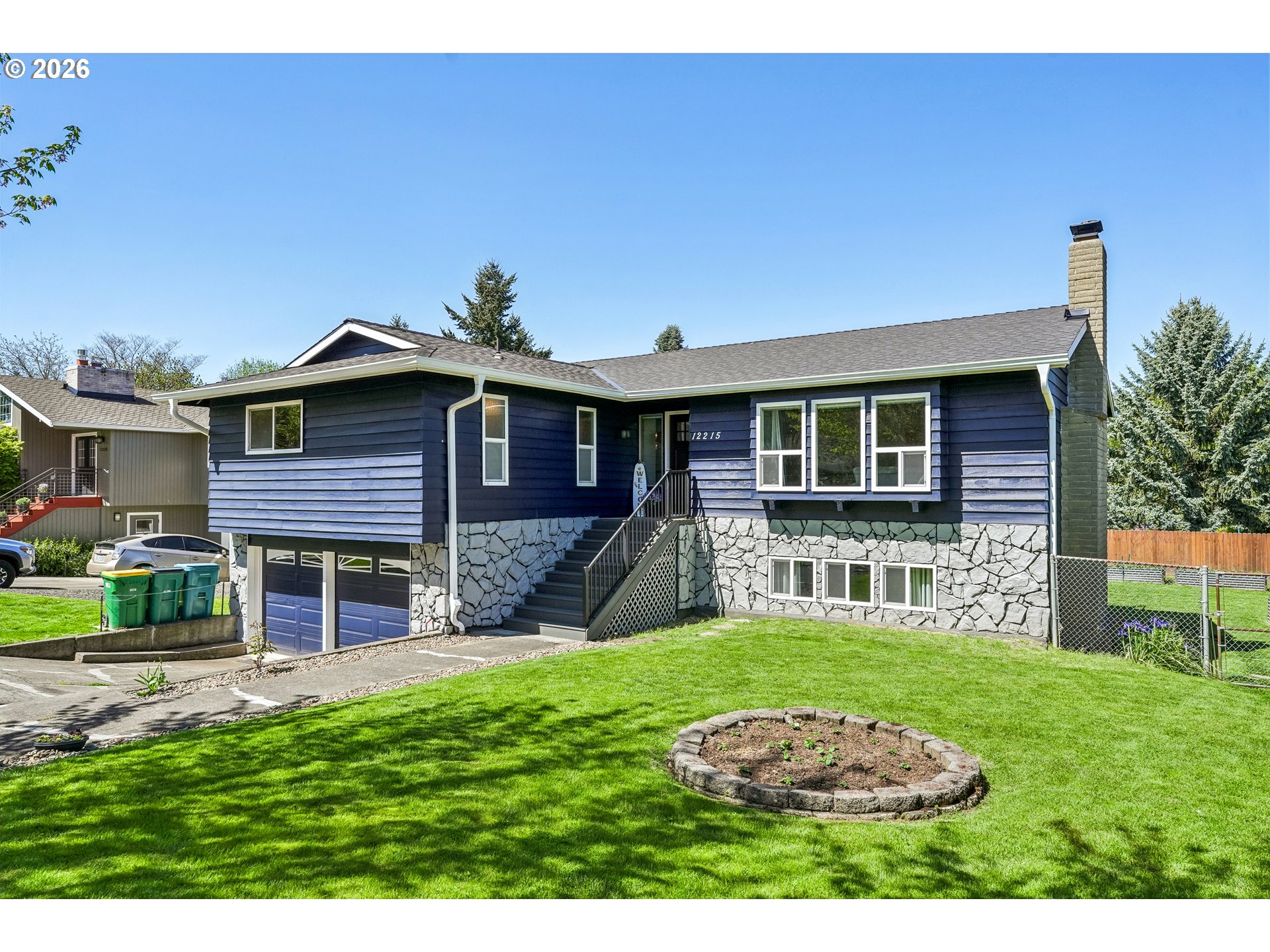 12215 SW CRESMOOR DR