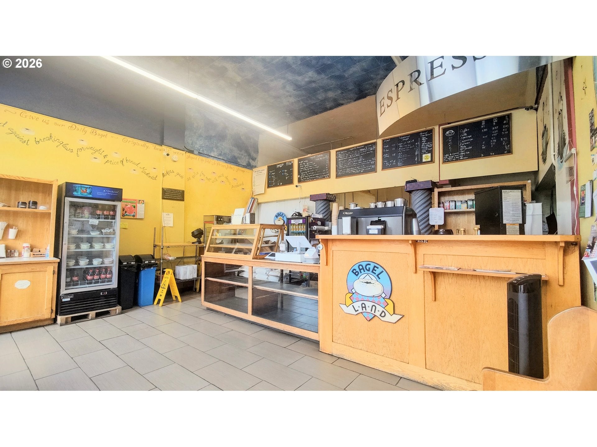 4118 NE FREMONT ST