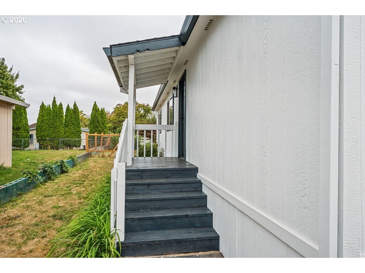 3300 MAIN ST 15