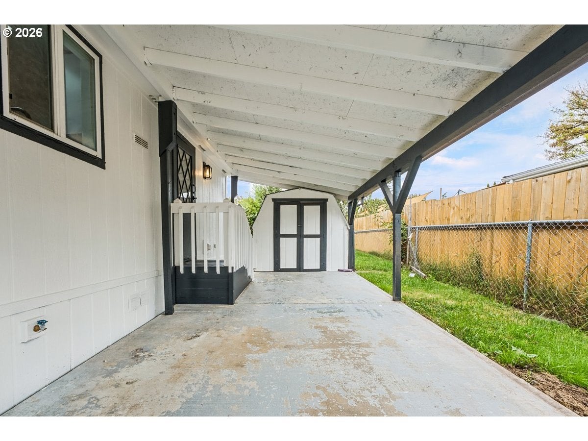 3300 MAIN ST 15